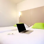 Campanile Valenciennes - Hotel 3*