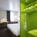 Campanile Valenciennes - Hotel 3*
