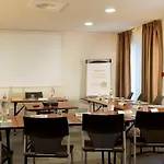 Otel Campanile Valenciennes -