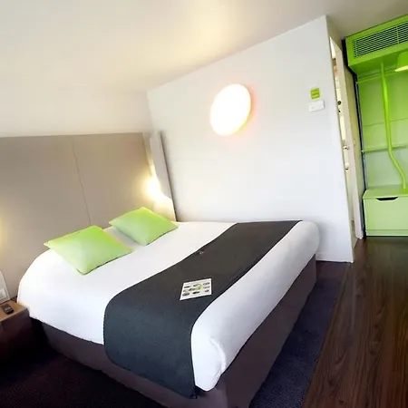 Campanile Valenciennes -