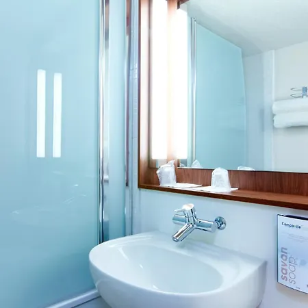 Campanile Valenciennes -