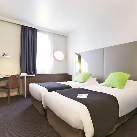Campanile Valenciennes - Hotel 3*