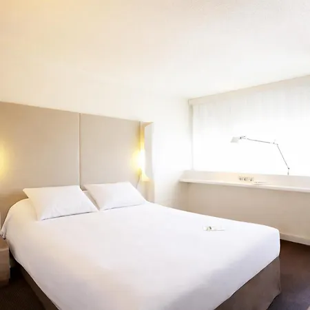 Hotel Campanile Valenciennes -