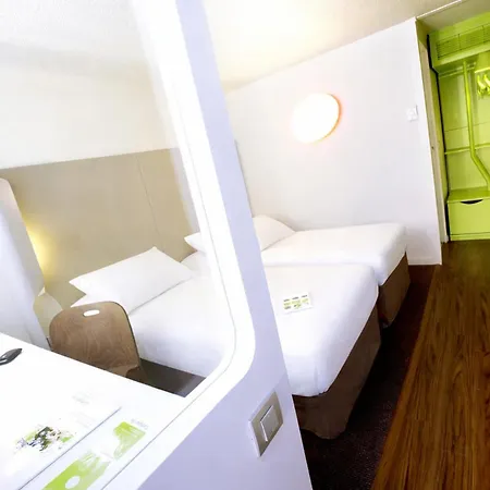 Campanile Valenciennes -