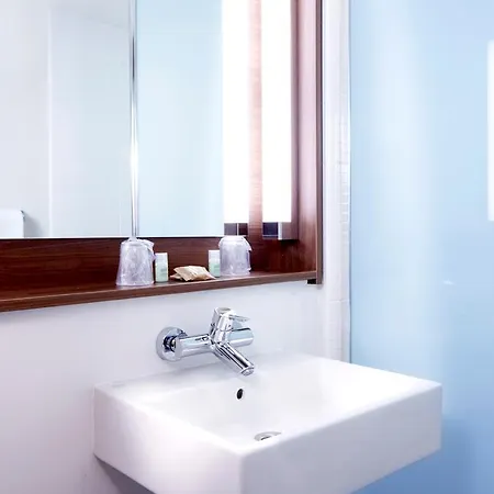 Campanile Valenciennes - 3* Petite Forêt