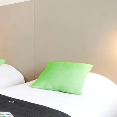 Campanile Valenciennes - Hotel Petite Forêt