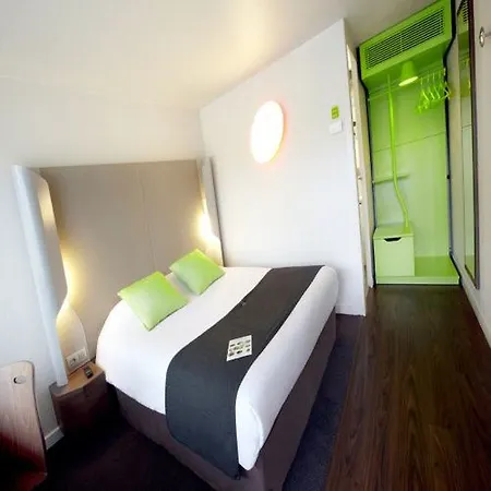 Campanile Valenciennes - Hotel