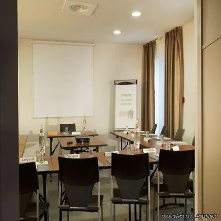 Campanile Valenciennes - Hotel Petite Forêt